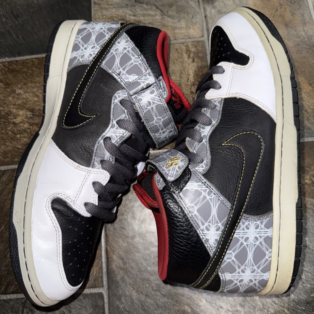 Size 11.5 - Nike Dunk Elite Sb Mid Beijing Triumvir X Fly